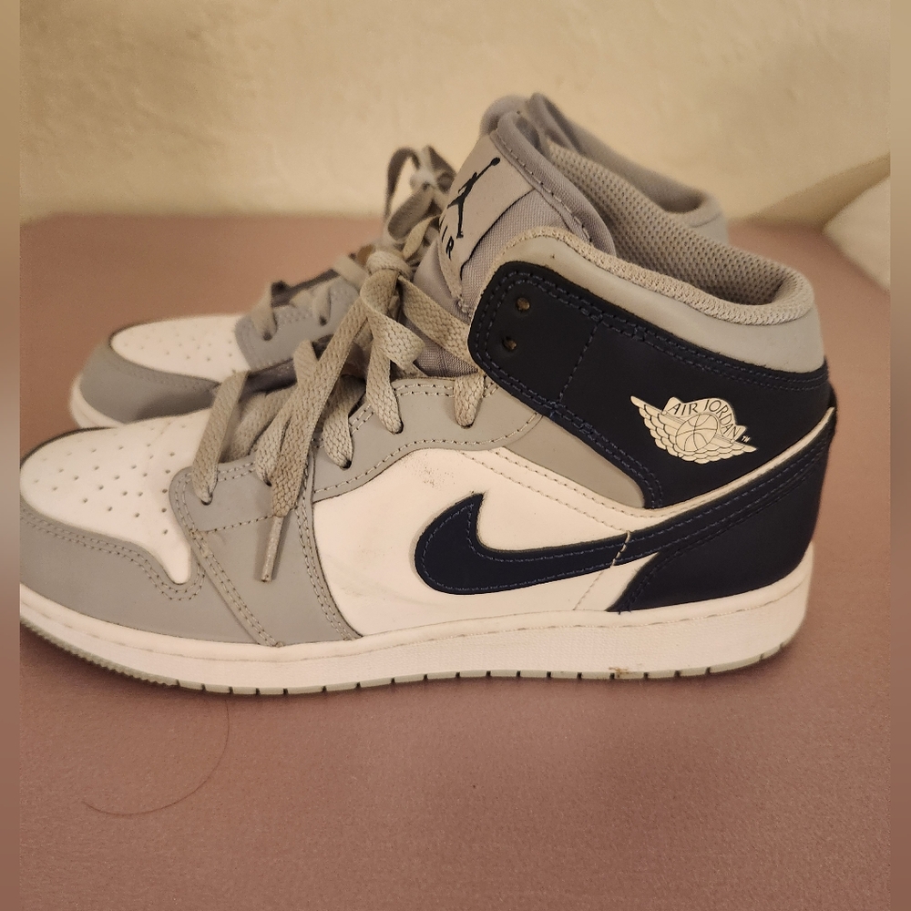 Jordan's Size 7Y